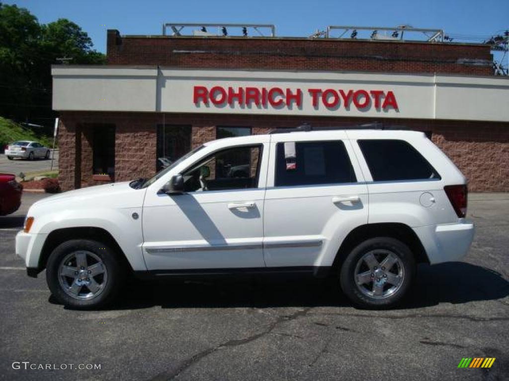 2005 Grand Cherokee Limited 4x4 - Stone White / Dark Khaki/Light Graystone photo #1