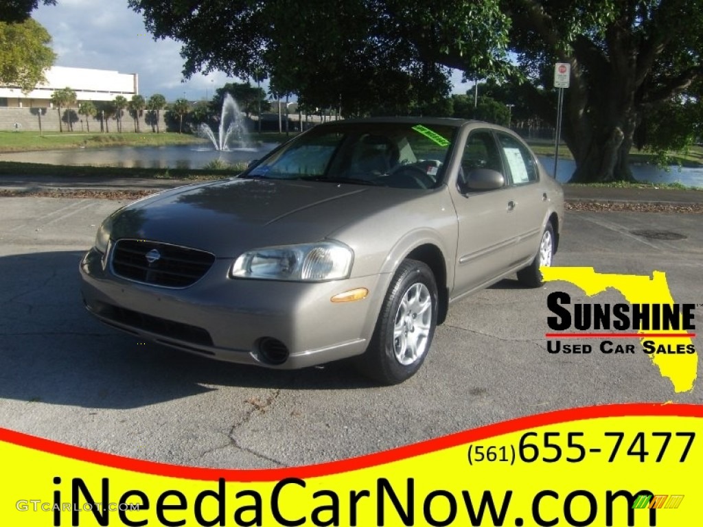 2000 Maxima GXE - Sunlit Sand Metallic / Frost photo #1