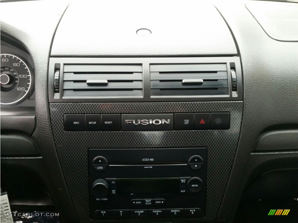 2006 Fusion SE V6 - Black / Charcoal Black photo #16