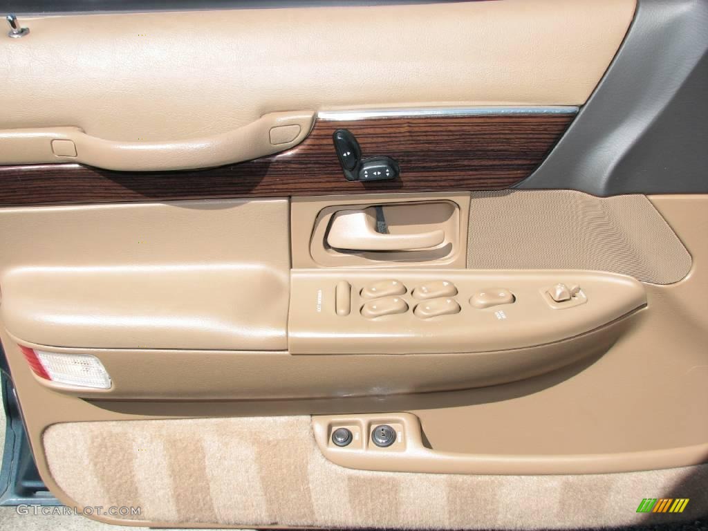 1995 Grand Marquis LS - Medium Willow Green Metallic / Beige photo #14