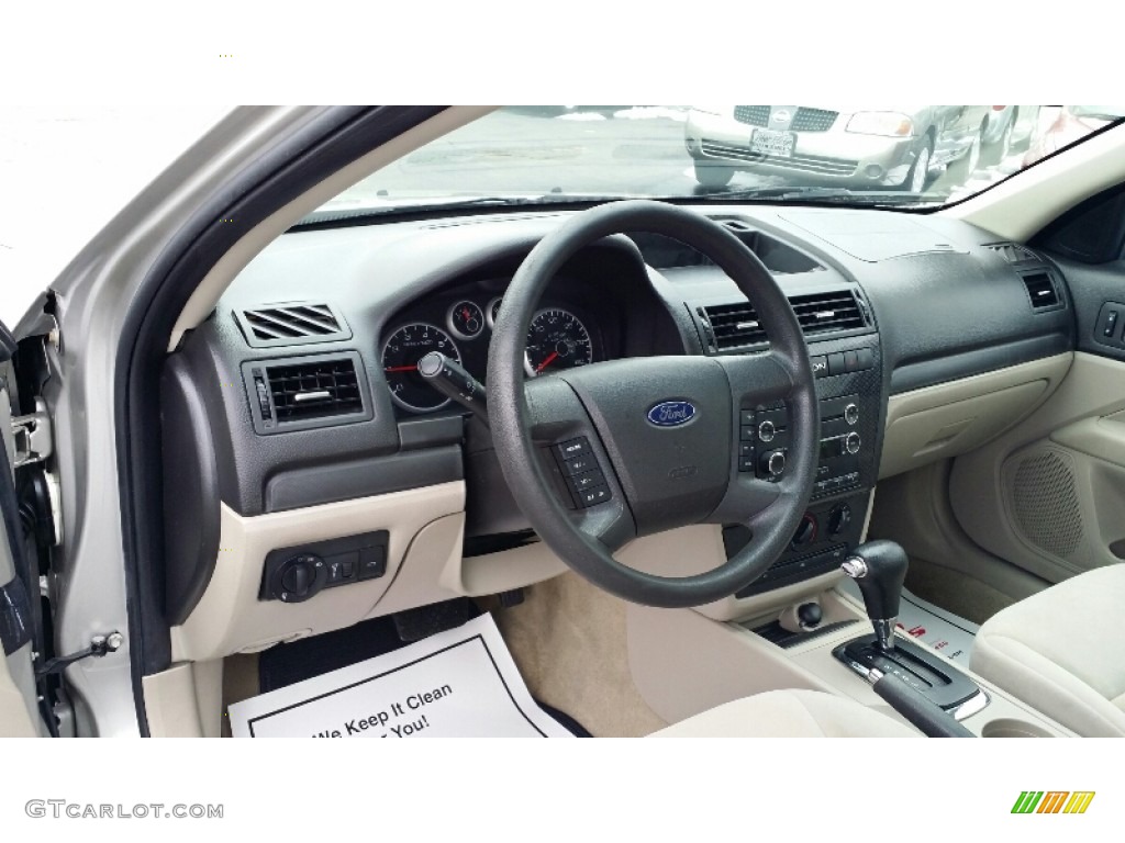 Camel Interior 2008 Ford Fusion SE V6 Photo #101729592