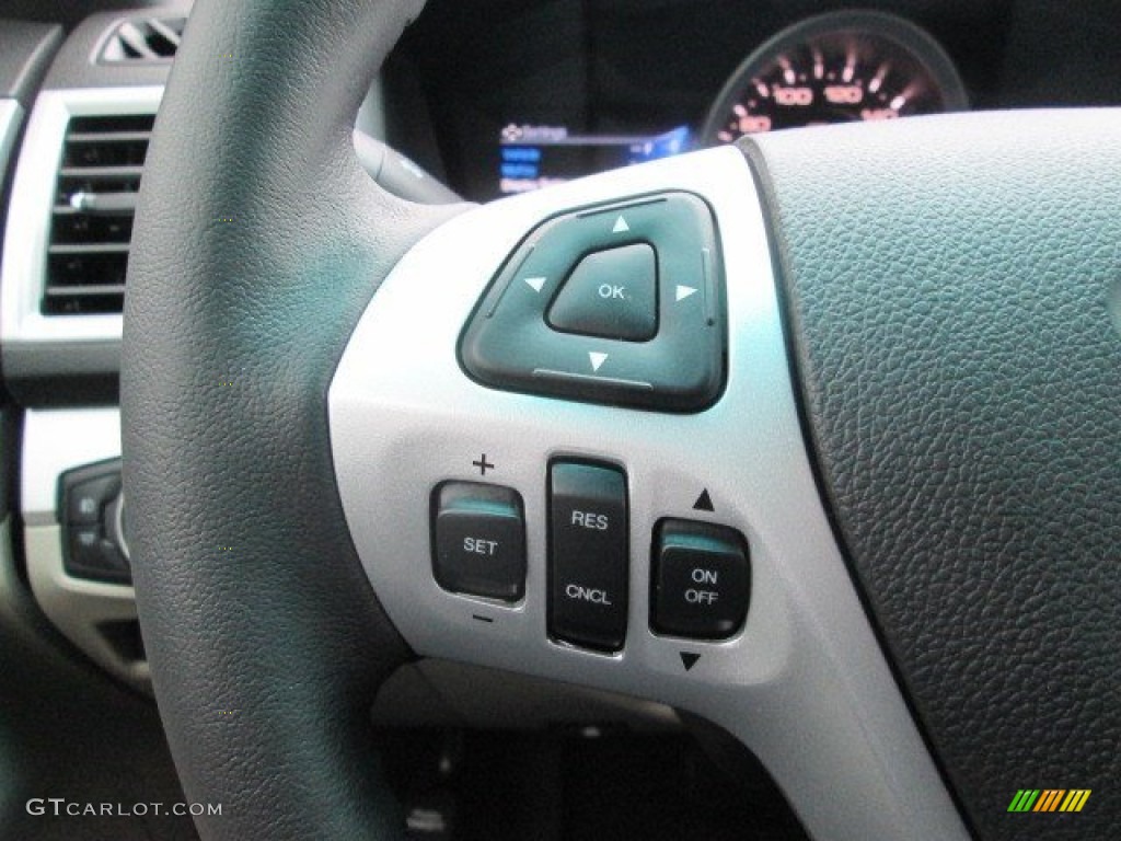 2015 Explorer XLT - Tuxedo Black / Medium Light Stone photo #29