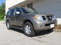 2006 Granite Metallic Nissan Pathfinder SE 4x4  photo #1