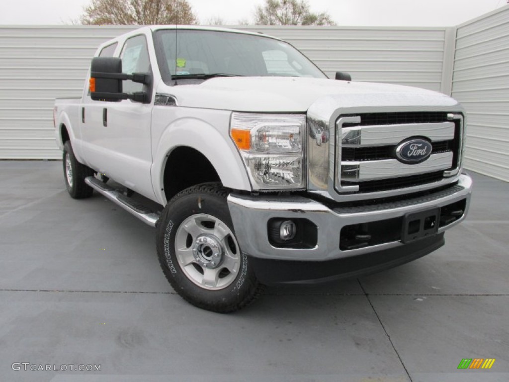 2015 F250 Super Duty XLT Crew Cab 4x4 - Oxford White / Steel photo #1