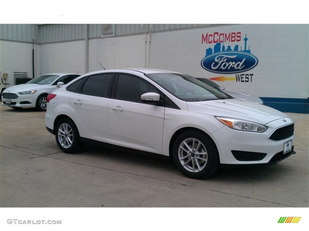 2015 Focus SE Sedan - Oxford White / Charcoal Black photo #1