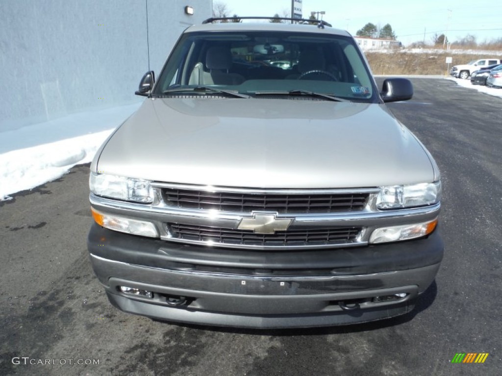 2005 Suburban 1500 LS 4x4 - Silver Birch Metallic / Gray/Dark Charcoal photo #4
