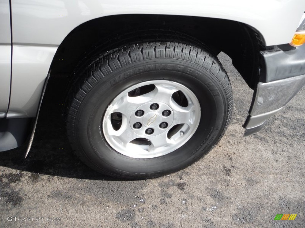 2005 Suburban 1500 LS 4x4 - Silver Birch Metallic / Gray/Dark Charcoal photo #6