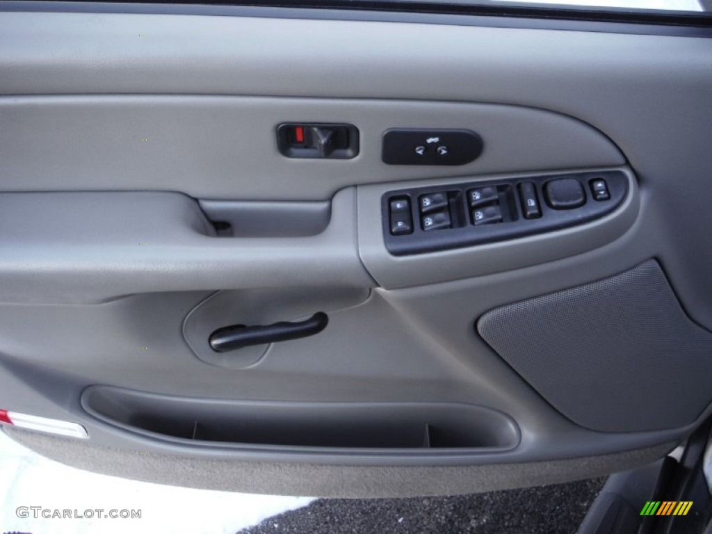 2005 Suburban 1500 LS 4x4 - Silver Birch Metallic / Gray/Dark Charcoal photo #14