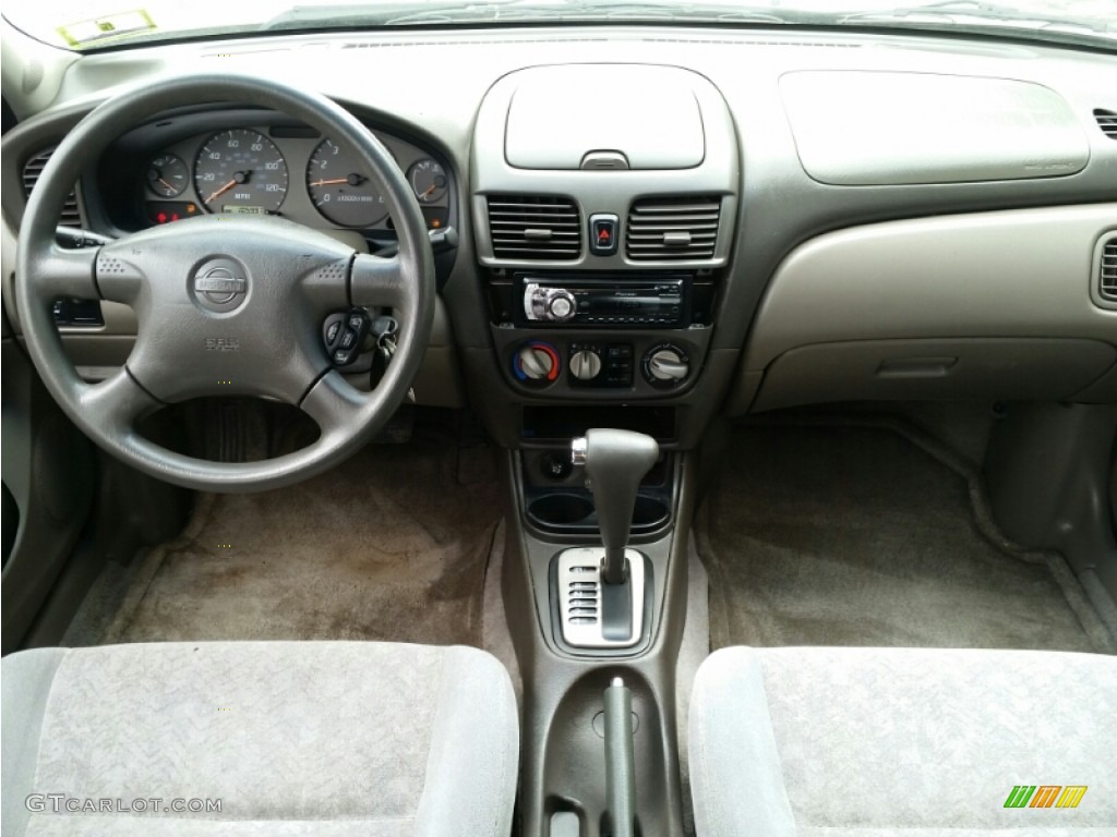 2002 Sentra GXE - Cloud White / Stone photo #15