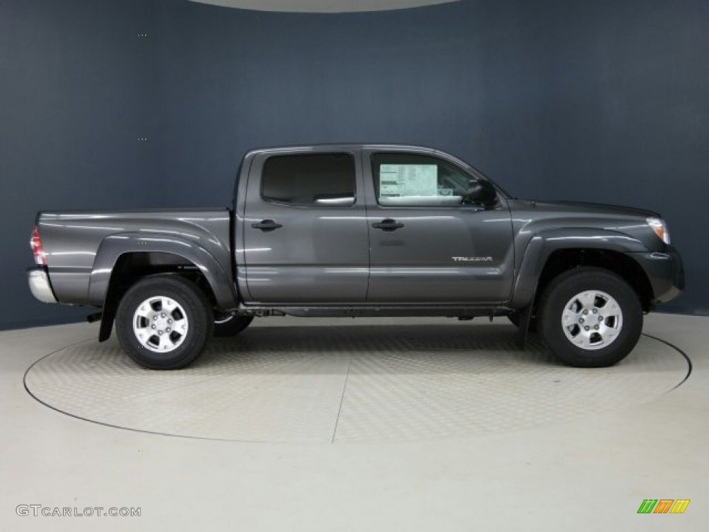 Magnetic Gray Metallic 2015 Toyota Tacoma V6 PreRunner Double Cab Exterior Photo #101748831