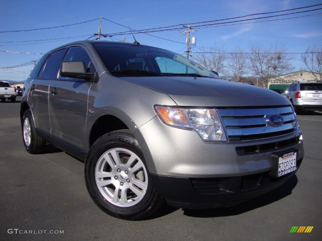 Vapor Silver Metallic Ford Edge