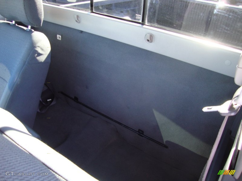 2004 Frontier XE King Cab - Granite Metallic / Gray photo #20