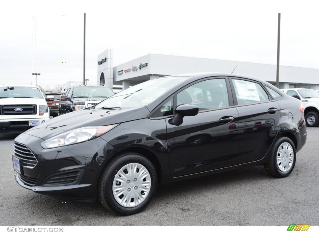 2015 Fiesta S Sedan - Tuxedo Black Metallic / Charcoal Black photo #3