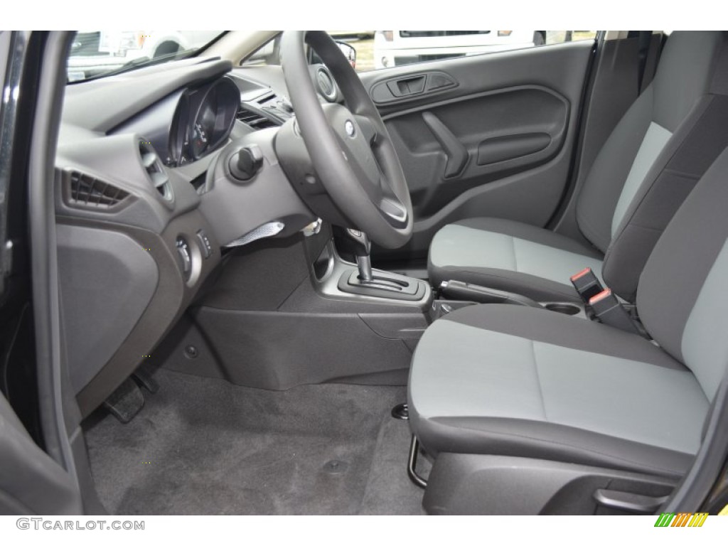 2015 Fiesta S Sedan - Tuxedo Black Metallic / Charcoal Black photo #7