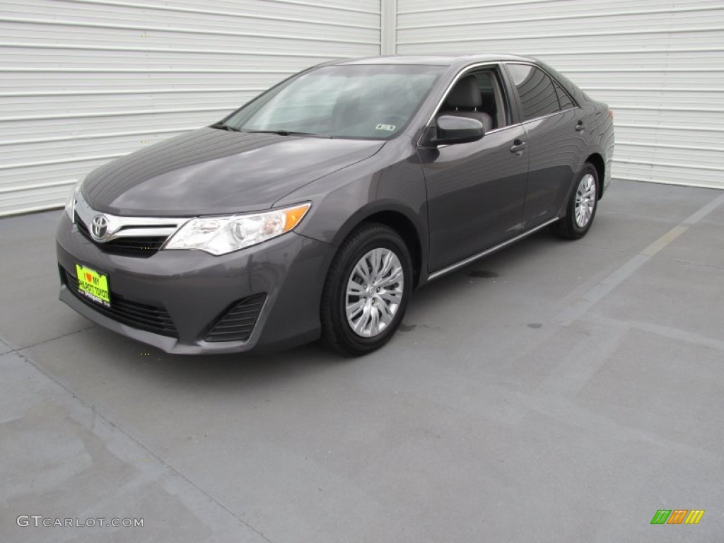 2013 Camry LE - Cosmic Gray Metallic / Ivory photo #4