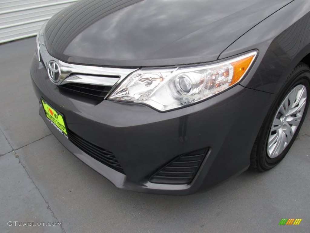 2013 Camry LE - Cosmic Gray Metallic / Ivory photo #7