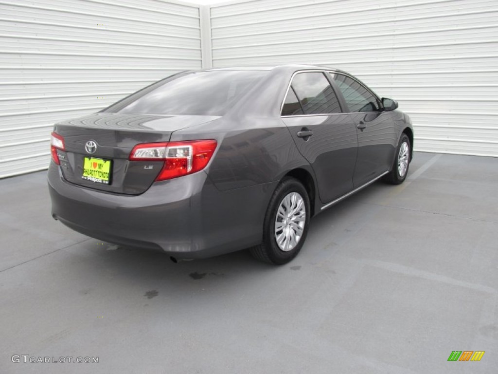 2013 Camry LE - Cosmic Gray Metallic / Ivory photo #9