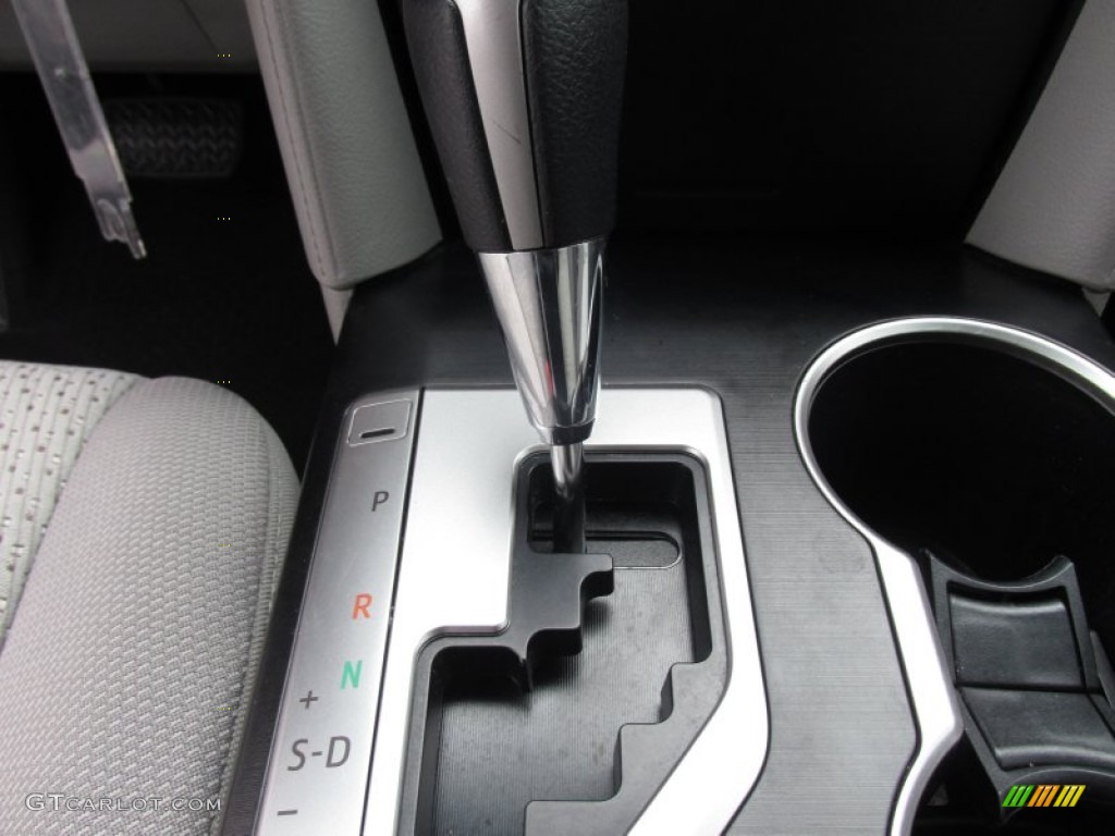 2013 Camry LE - Cosmic Gray Metallic / Ivory photo #38