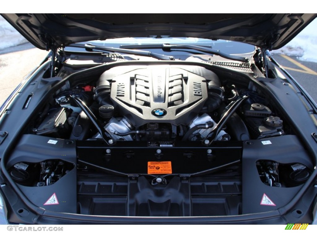 2012 BMW 6 Series 650i xDrive Coupe Engine Photos