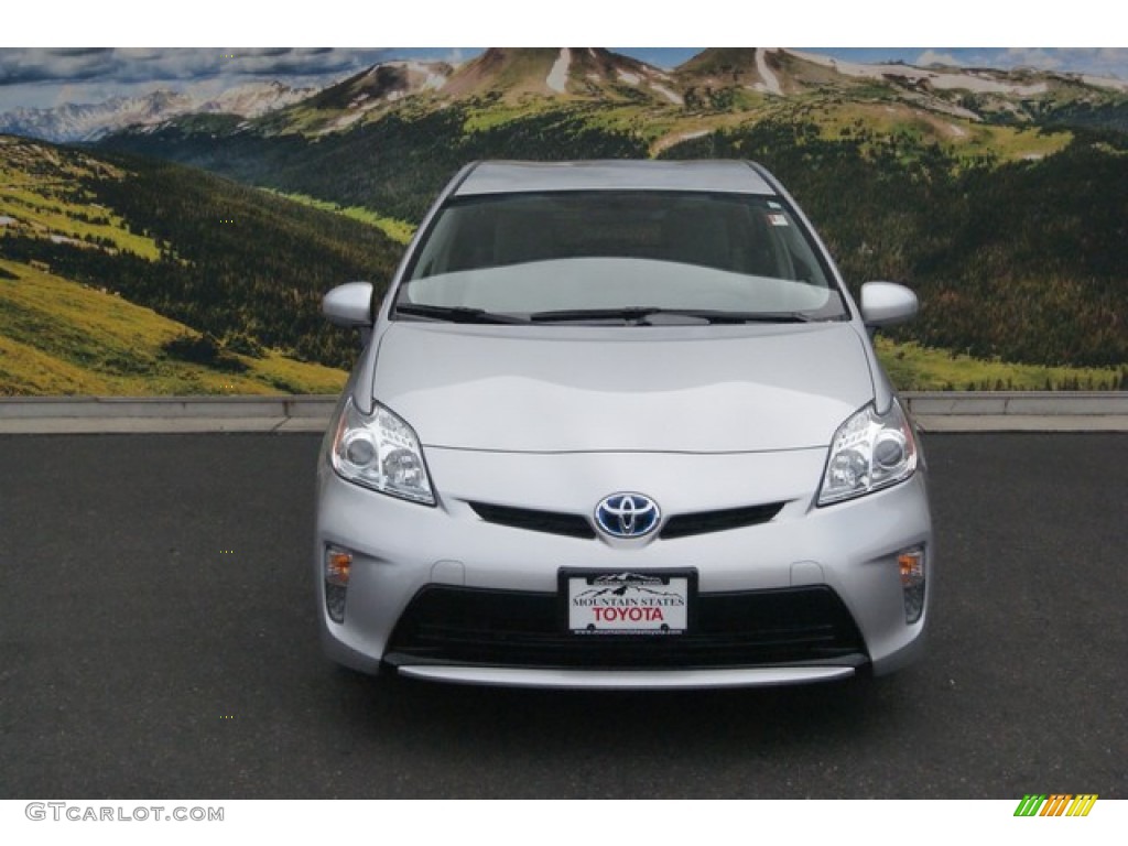 2015 Prius Two Hybrid - Classic Silver Metallic / Misty Gray photo #2