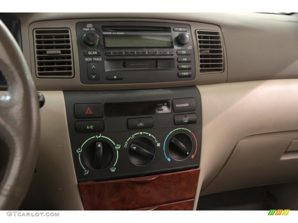 2004 Toyota Corolla LE Controls Photo #101778454