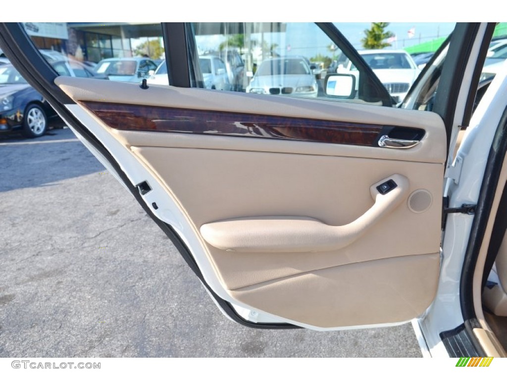 2005 3 Series 325i Sedan - Alpine White / Sand photo #37