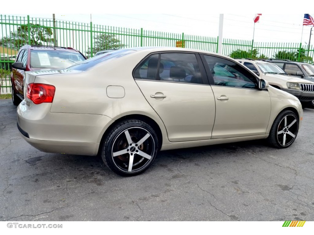 2005 Jetta Value Edition Sedan - Wheat Beige Metallic / Anthracite photo #28