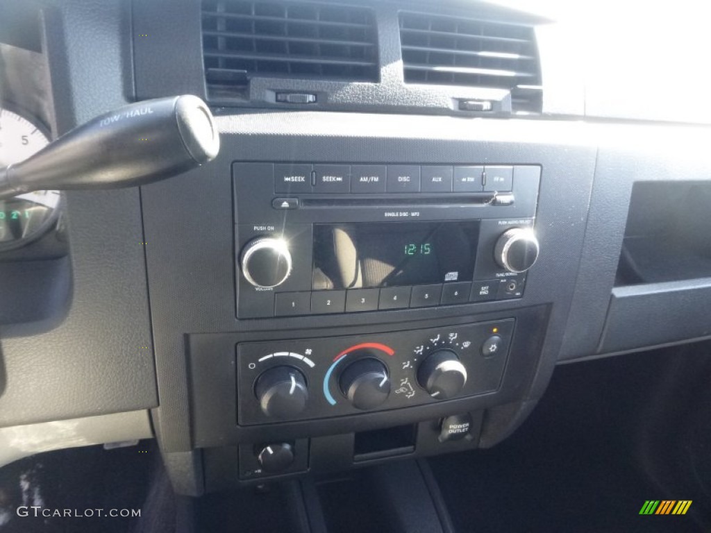 2010 Dakota Big Horn Crew Cab 4x4 - Mineral Gray Metallic / Dark Slate Gray/Medium Slate Gray photo #13