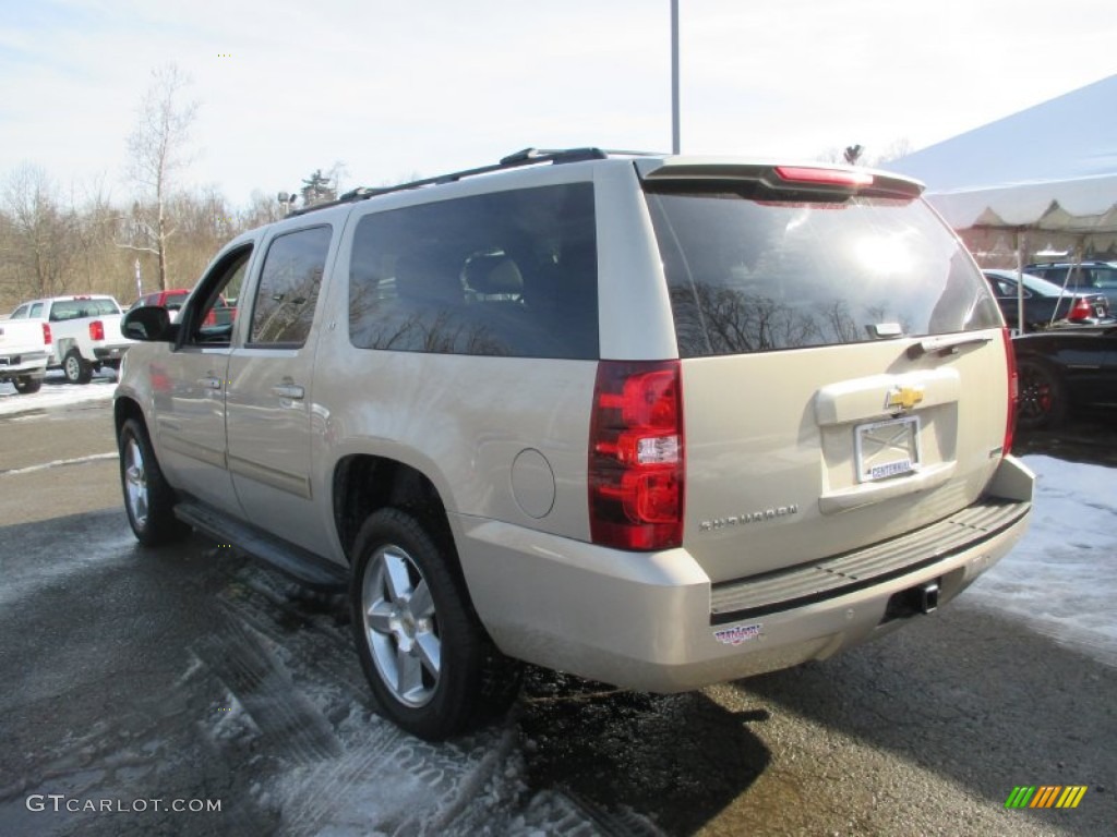 2011 Suburban LT 4x4 - Gold Mist Metallic / Ebony photo #4