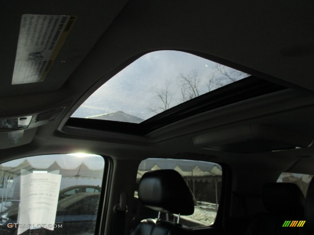 2011 Suburban LT 4x4 - Gold Mist Metallic / Ebony photo #19