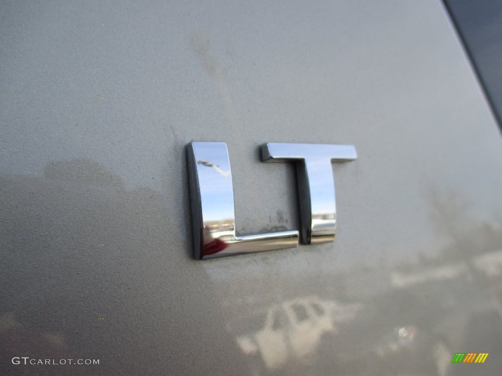 2011 Suburban LT 4x4 - Gold Mist Metallic / Ebony photo #21