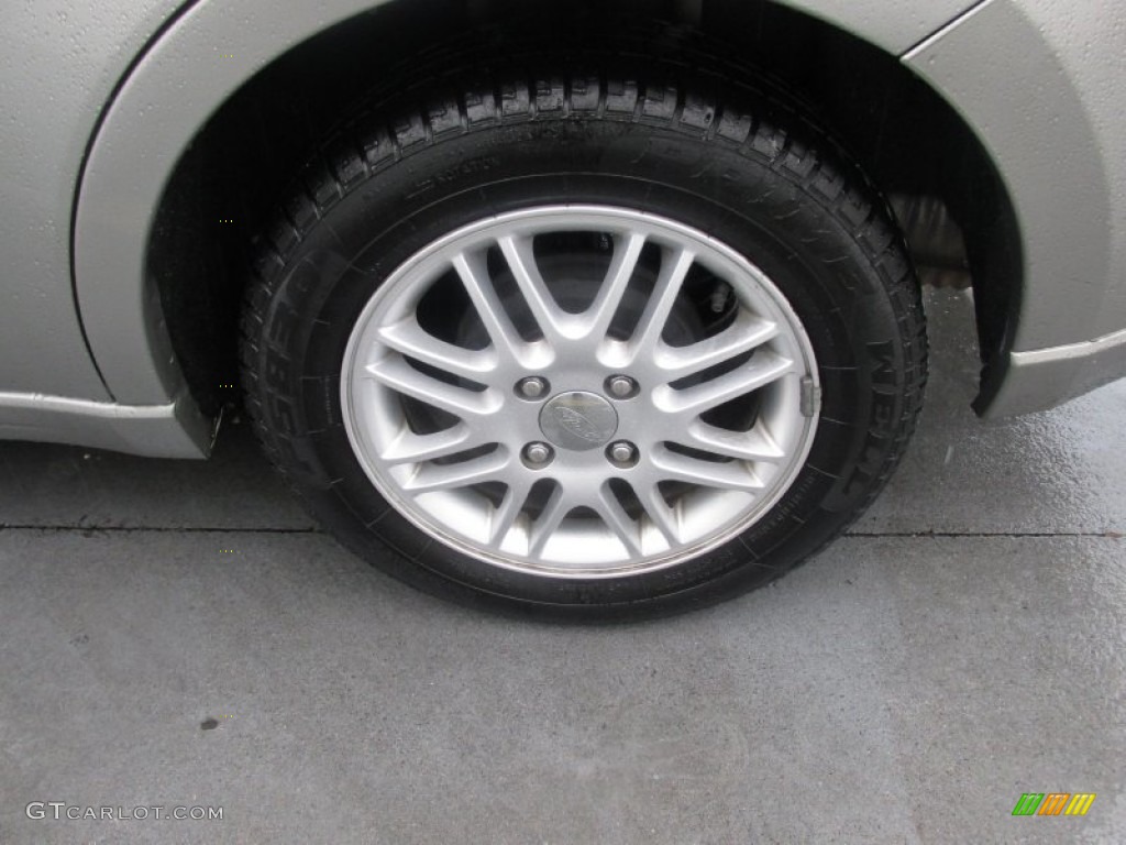 2008 Focus SE Sedan - Vapor Silver Metallic / Charcoal Black photo #19