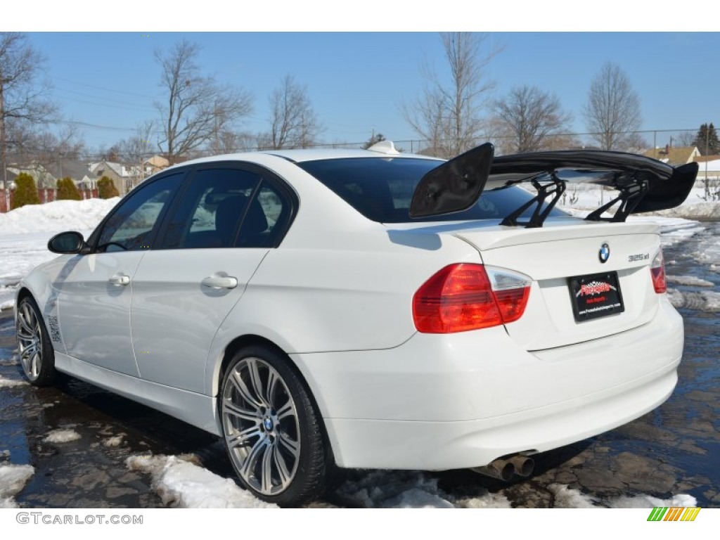 2006 3 Series 325xi Sedan - Alpine White / Terra/Black Dakota Leather photo #5