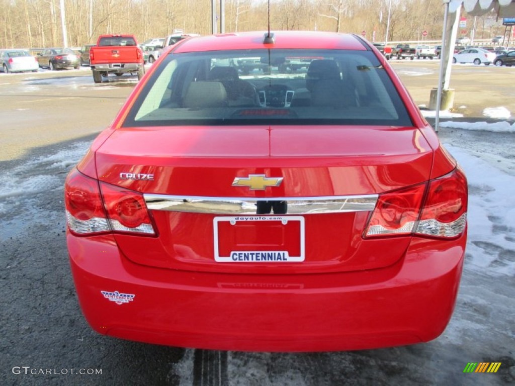 2015 Cruze LS - Red Hot / Jet Black/Medium Titanium photo #5