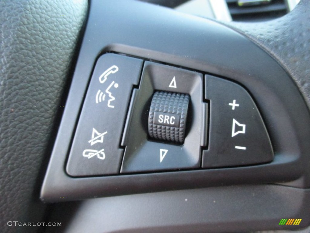 2015 Chevrolet Cruze LT Controls Photo #101798314