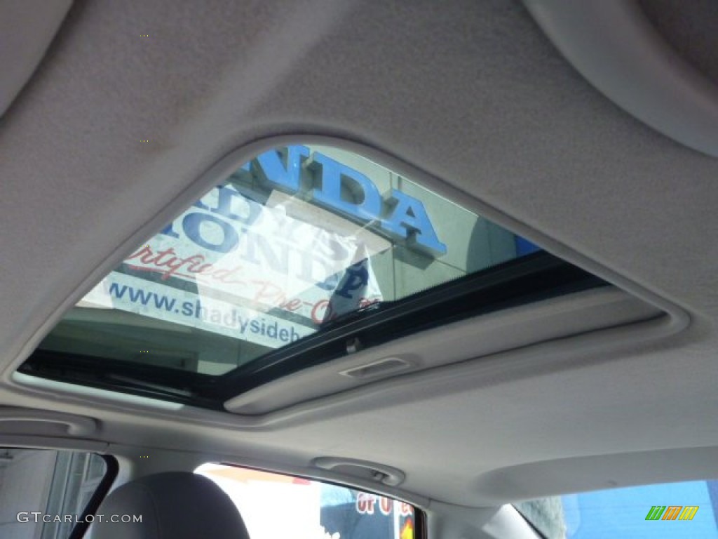 2006 Focus ZX4 SES Sedan - Dark Toreador Red Metallic / Dark Flint/Light Flint photo #7