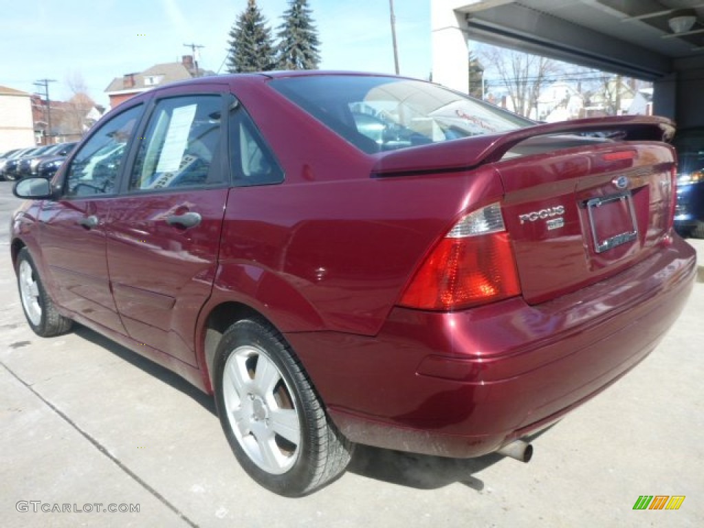 2006 Focus ZX4 SES Sedan - Dark Toreador Red Metallic / Dark Flint/Light Flint photo #10