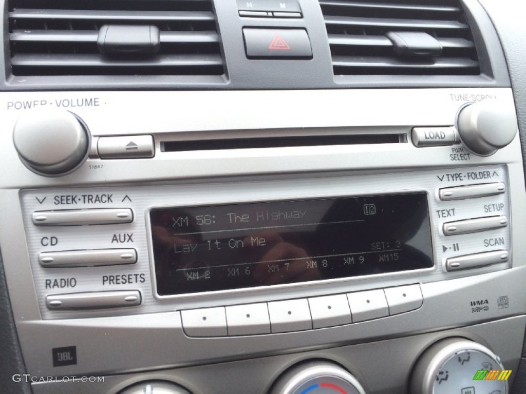 2011 Toyota Camry SE Controls Photo #101802503