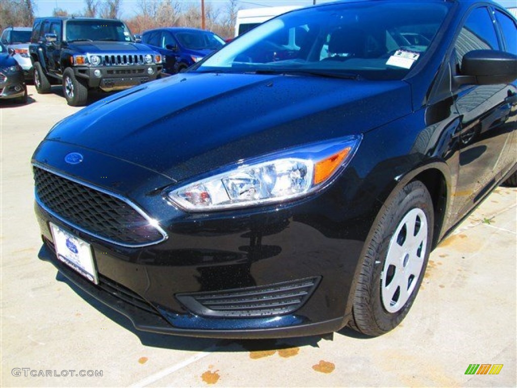 2015 Focus S Sedan - Tuxedo Black Metallic / Charcoal Black photo #6