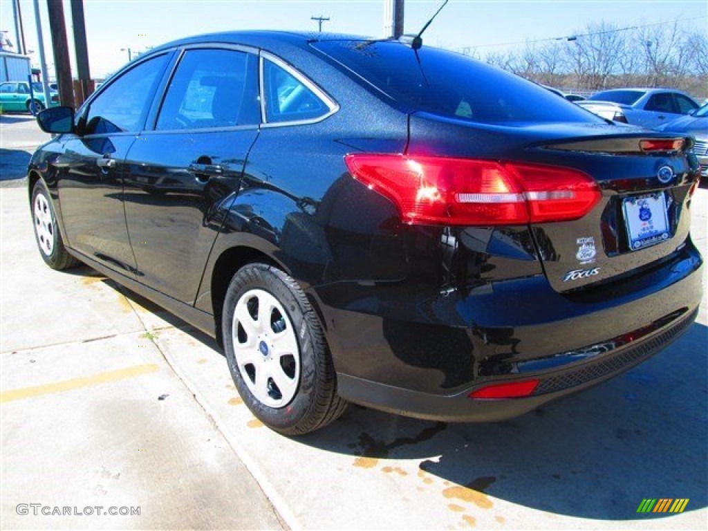 2015 Focus S Sedan - Tuxedo Black Metallic / Charcoal Black photo #7