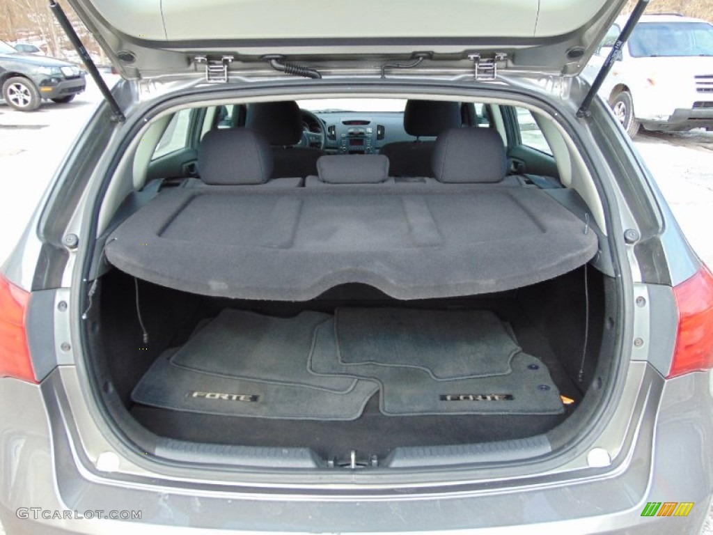 2011 Kia Forte EX 5 Door Trunk Photo #101815493