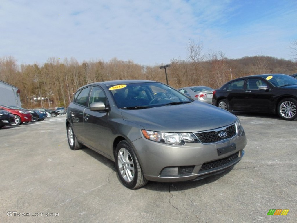 2011 Kia Forte EX 5 Door Exterior Photos