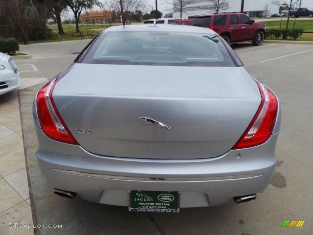 2011 XJ XJL Supercharged - Liquid Silver Metallic / Jet Black/Ivory photo #10