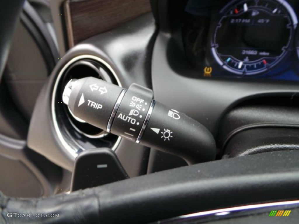 2011 XJ XJL Supercharged - Liquid Silver Metallic / Jet Black/Ivory photo #17