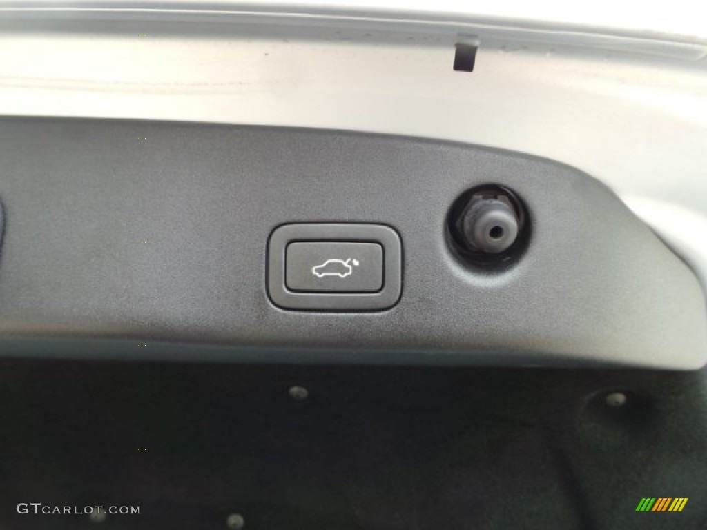 2011 XJ XJL Supercharged - Liquid Silver Metallic / Jet Black/Ivory photo #37