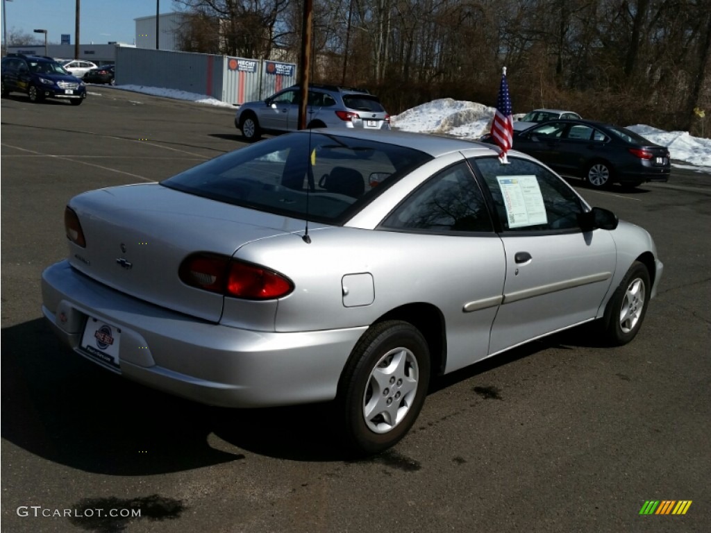 2002 Cavalier Coupe - Ultra Silver Metallic / Graphite photo #7