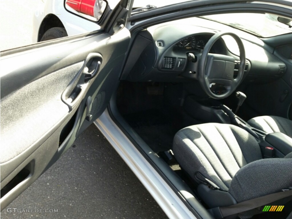 2002 Cavalier Coupe - Ultra Silver Metallic / Graphite photo #11