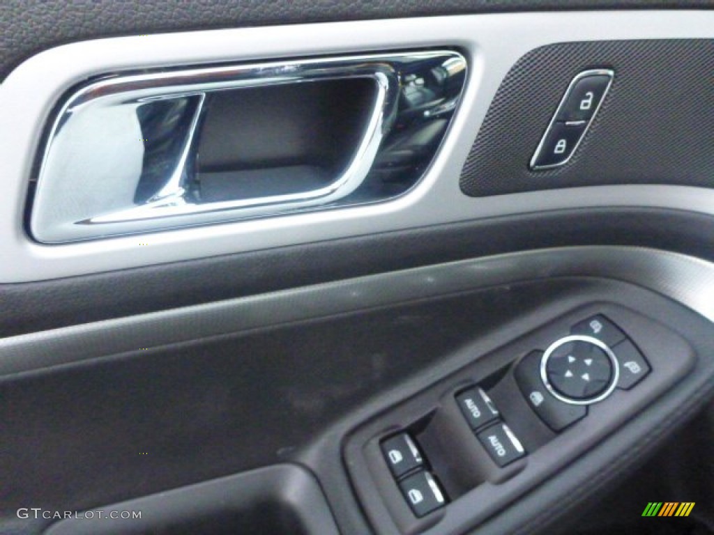 2015 Explorer XLT 4WD - Ingot Silver / Charcoal Black photo #14