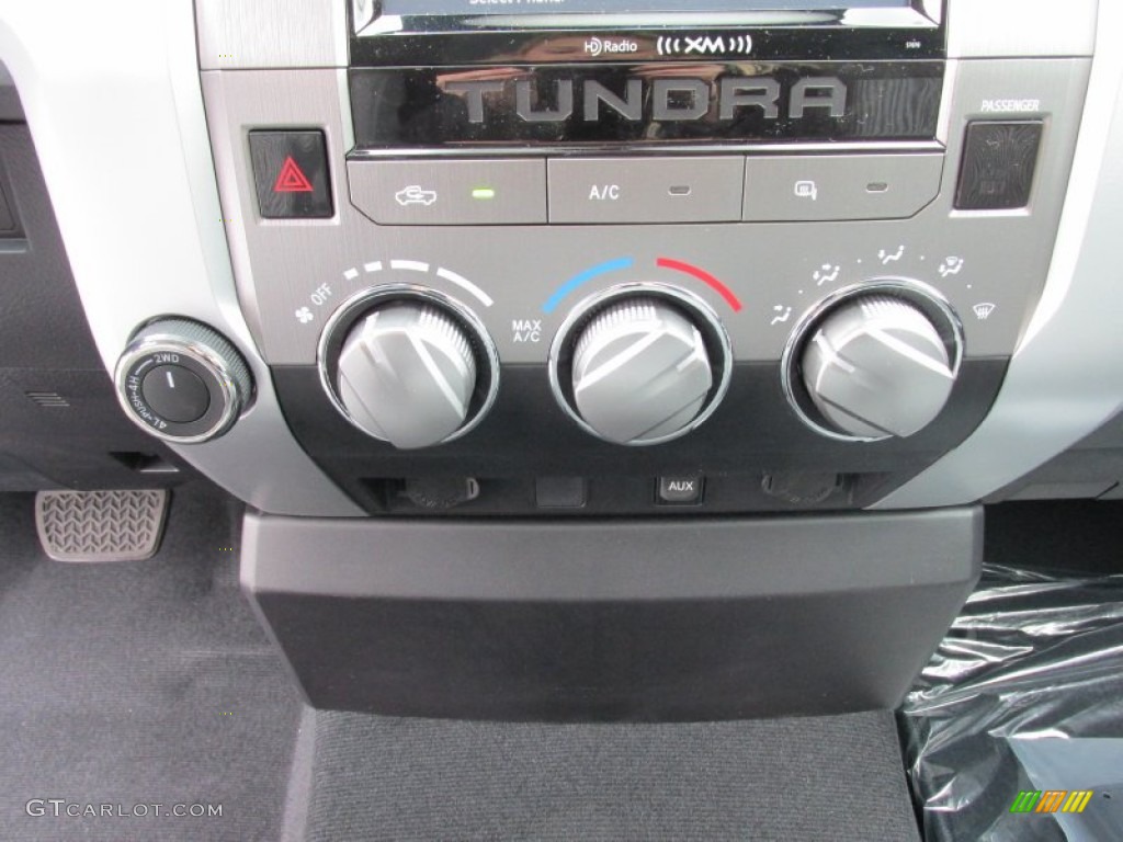 2015 Toyota Tundra SR5 Double Cab 4x4 Controls Photo #101824160