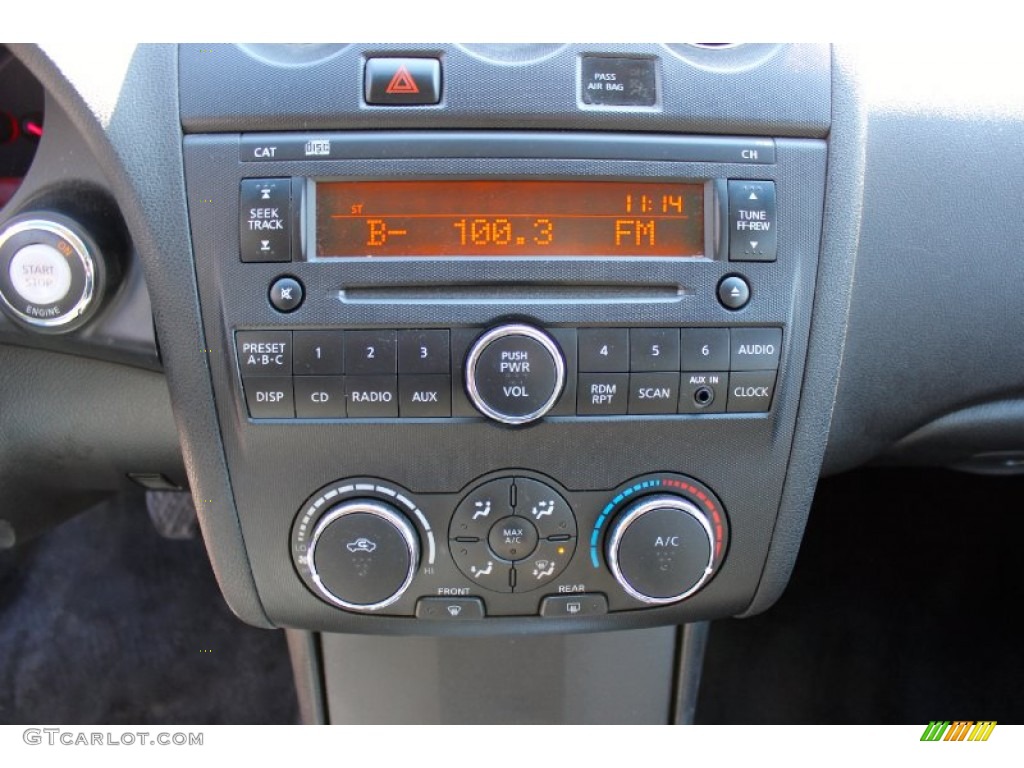 2009 Altima 2.5 S Coupe - Winter Frost Pearl / Charcoal photo #16